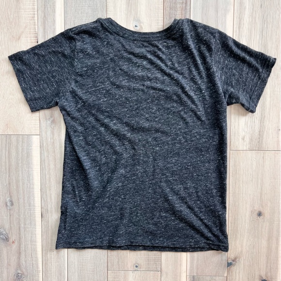 Small 5/6 Star Wars Child Mandalorian Baby Yoda Snack Time Tee Disney Parks - Picture 4 of 4